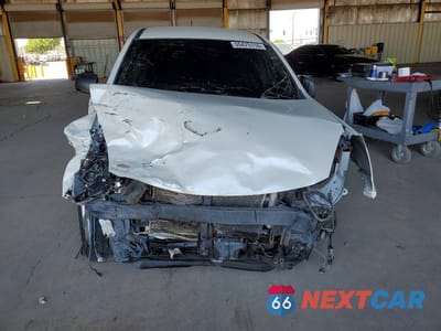 Piąte zdjęcie samochodu w środku: 2012 NISSAN ROGUE S VIN:JN8AS5MT5CW260142 - miniatura