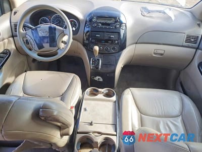 Zdjęcie 8 z 12 samochodu: 2004 TOYOTA SIENNA LE 7 PASSENGER VIN:5TDZA23C04S045500 - miniatura