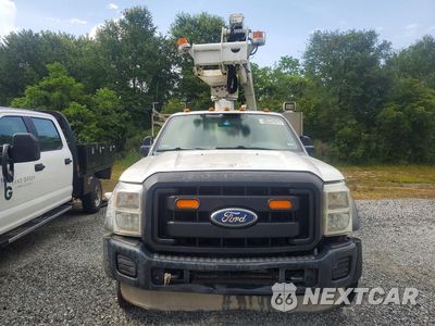 Piąte zdjęcie samochodu w środku: 2012 FORD F450 SUPER DUTY BUCKET TRUCK VIN:1FDUF4GY8CEA14332 - miniatura