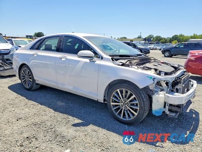 Czwarte zdjęcie samochodu z boku: 2020 LINCOLN MKZ VIN:3LN6L5A9XLR622570 - miniatura