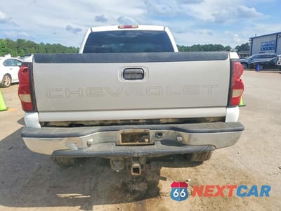Zdjęcie 6 z 12 samochodu: 2004 CHEVROLET SILVERADO K2500 HEAVY DUTY VIN:1GCHK23U14F160821 - miniatura