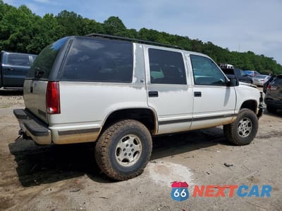 Trzecie zdjęcie samochodu z tyłu: 1997 CHEVROLET TAHOE K1500 VIN:1GNEK13R0VJ342394 - miniatura