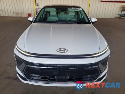 Piąte zdjęcie samochodu w środku: 2024 HYUNDAI SONATA SEL VIN:KMHL14JA2RA393205 - miniatura