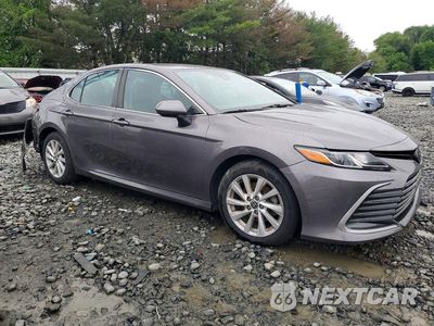 Czwarte zdjęcie samochodu z boku: 2022 TOYOTA CAMRY XLE AUTOMATIC VIN:4T1C11AK6NU633808 - miniatura