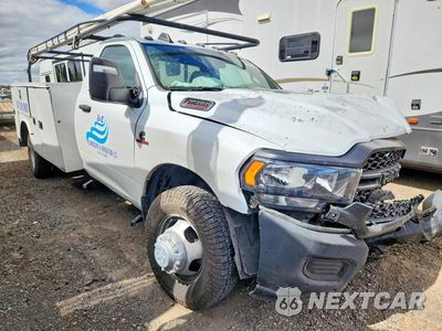 Czwarte zdjęcie samochodu z boku: 2024 RAM 3500 VIN:3C7WRTBL8RG134601 - miniatura