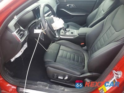 Zdjęcie 7 z 12 samochodu: 2022 BMW 330E VIN:3MW5P7J08N8C77370 - miniatura