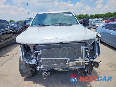 Piąte zdjęcie samochodu w środku: 2022 FORD F250 SUPER DUTY VIN:1FT8W2BT0NEC37540 - miniatura