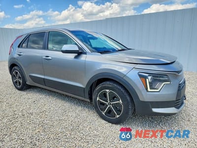 Czwarte zdjęcie samochodu z boku: 2026 KIA NIRO LX VIN:KNDCP3LE3T5336931 - miniatura