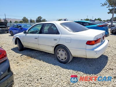 Drugie zdjęcie samochodu z przodu: 2001 TOYOTA CAMRY CE VIN:4T1BG22K11U868917 - miniatura