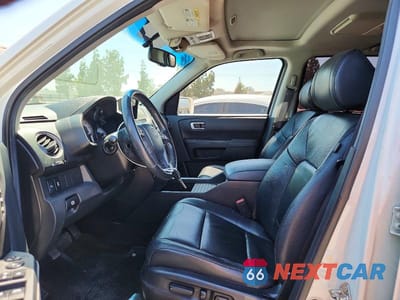 Zdjęcie 7 z 12 samochodu: 2013 HONDA PILOT TOURING VIN:5FNYF3H91DB024000 - miniatura