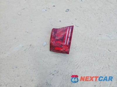 Zdjęcie 12 z 13 samochodu: 2008 DODGE CHARGER SE VIN:2B3LA43G98H294016 - miniatura