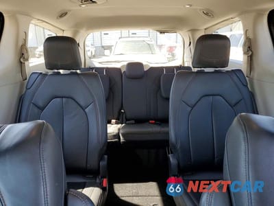 Zdjęcie 10 z 13 samochodu: 2017 CHRYSLER PACIFICA TOURING L VIN:2C4RC1BG2HR526095 - miniatura