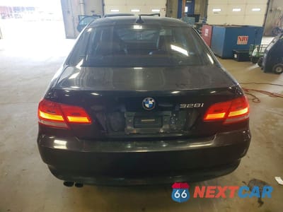 Zdjęcie 6 z 12 samochodu: 2010 BMW 328 XI SULEV VIN:WBAWV5C59AP098712 - miniatura