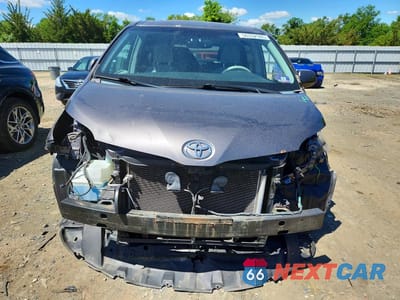 Piąte zdjęcie samochodu w środku: 2013 TOYOTA SIENNA LE VIN:5TDKK3DCXDS317392 - miniatura