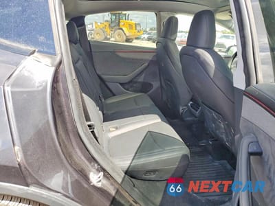 Zdjęcie 10 z 12 samochodu: 2026 TESLA MODEL Y VIN:7SAYGDED0TF401476 - miniatura