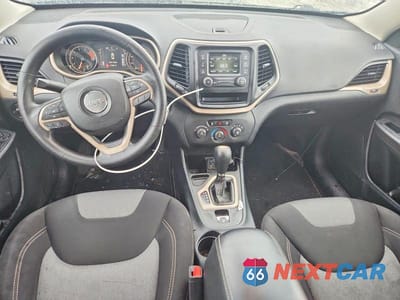 Zdjęcie 8 z 13 samochodu: 2016 JEEP CHEROKEE SPORT VIN:1C4PJLAS9GW302522 - miniatura