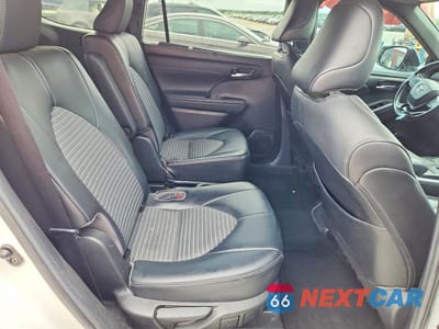 Zdjęcie 11 z 14 samochodu: 2021 TOYOTA HIGHLANDER XSE VIN:5TDLZRAH1MS065440 - miniatura
