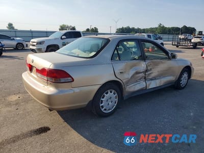 Trzecie zdjęcie samochodu z tyłu: 2002 HONDA ACCORD LX VIN:1HGCG56492A060616 - miniatura