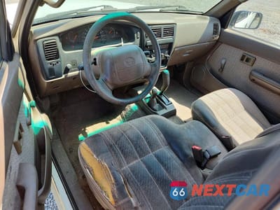Zdjęcie 8 z 13 samochodu: 1996 TOYOTA TACOMA XTRACAB VIN:4TAWM72N0TZ100465 - miniatura
