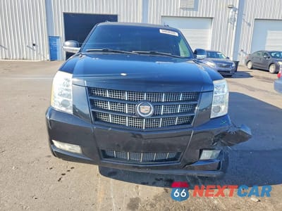 Piąte zdjęcie samochodu w środku: 2013 CADILLAC ESCALADE ESV PREMIUM VIN:1GYS3JEF9DR215178 - miniatura