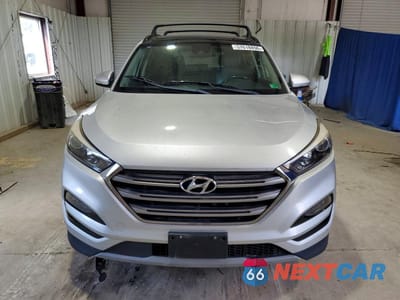 Piąte zdjęcie samochodu w środku: 2017 HYUNDAI TUCSON LIMITED VIN:KM8J3CA27HU506941 - miniatura