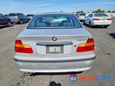 Zdjęcie 6 z 12 samochodu: 2003 BMW 325 I VIN:WBAAZ33453KP79668 - miniatura