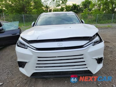 Piąte zdjęcie samochodu w środku: 2025 LEXUS TX 350 PREMIUM VIN:5TDAAAB61SS047790 - miniatura