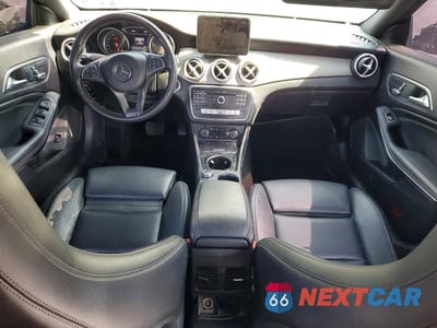 Zdjęcie 8 z 12 samochodu: 2017 MERCEDES-BENZ CLA 250 VIN:WDDSJ4EB8HN439779 - miniatura