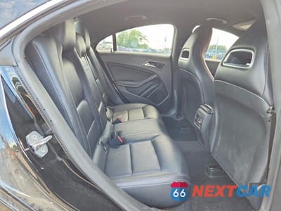 Zdjęcie 10 z 12 samochodu: 2019 MERCEDES-BENZ CLA 250 4MATIC VIN:WDDSJ4GB6KN776259 - miniatura