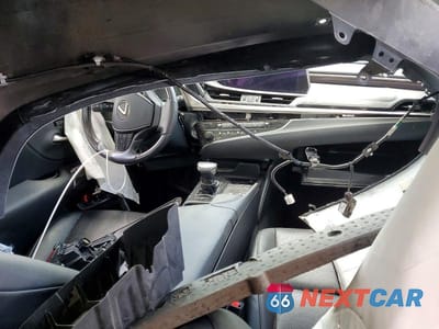 Zdjęcie 8 z 12 samochodu: 2019 LEXUS ES 350 VIN:58ABZ1B19KU023304 - miniatura