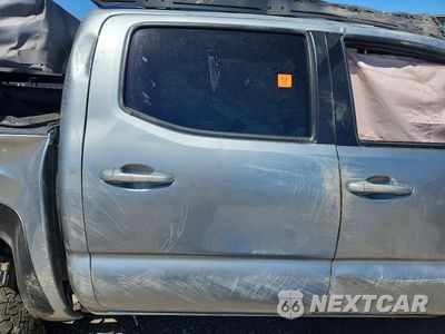 Zdjęcie 10 z 12 samochodu: 2022 TOYOTA TACOMA TRD OFF-ROAD VIN:3TMCZ5AN3NM496927 - miniatura