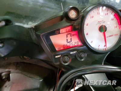 Zdjęcie 7 z 10 samochodu: 2003 YAMAHA YZFR6 L VIN:JYARJ06EX3A004994 - miniatura
