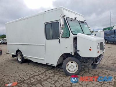 Czwarte zdjęcie samochodu z boku: 2022 FORD F59 VIN:1F64F5KN2N0A12005 - miniatura
