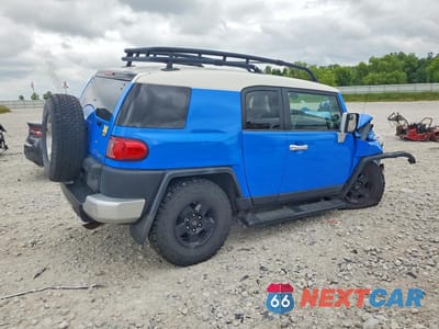 Trzecie zdjęcie samochodu z tyłu: 2008 TOYOTA FJ CRUISER BASE VIN:JTEBU11F48K038283 - miniatura