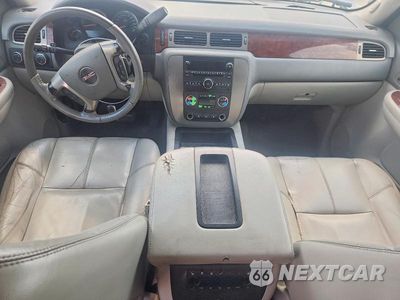 Zdjęcie 8 z 13 samochodu: 2009 GMC YUKON SLT VIN:1GKFK33049R156606 - miniatura