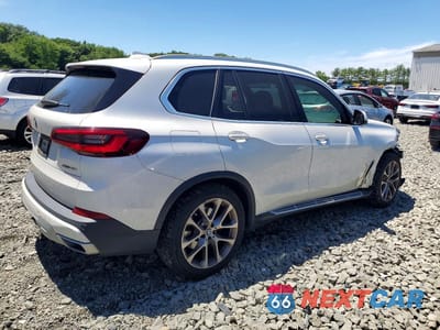 Trzecie zdjęcie samochodu z tyłu: 2021 BMW X5 SDRIVE 40I VIN:5UXCR4C01M9H62729 - miniatura