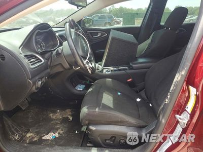 Zdjęcie 7 z 12 samochodu: 2015 CHRYSLER 200 LIMITED VIN:1C3CCCAB2FN724570 - miniatura