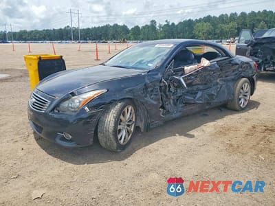 2015 INFINITI Q60 CONVERTIBLE BASE JN1CV6FE1FM810147 - główne zdjęcie licytacji z USA - miniatura