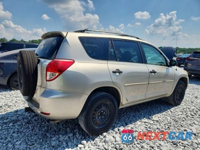 Trzecie zdjęcie samochodu z tyłu: 2007 TOYOTA RAV4 BASE VIN:JTMZD33VX76031946 - miniatura