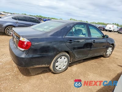 Trzecie zdjęcie samochodu z tyłu: 2006 TOYOTA CAMRY LE VIN:4T1BE32K86U124475 - miniatura