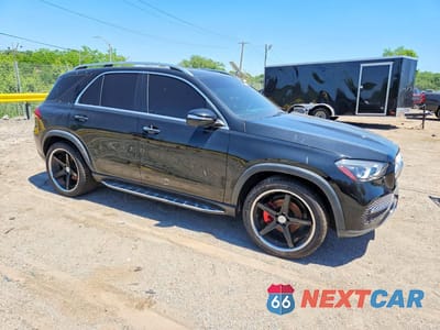 Czwarte zdjęcie samochodu z boku: 2020 MERCEDES-BENZ GLE 350 VIN:4JGFB4JE2LA200331 - miniatura