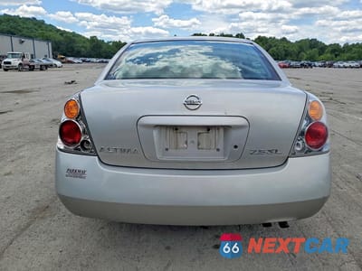 Zdjęcie 6 z 12 samochodu: 2003 NISSAN ALTIMA 2.5 VIN:1N4AL11D33C174656 - miniatura