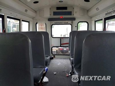 Zdjęcie 6 z 10 samochodu: 2012 CHEVROLET EXPRESS G3 - SCHOOL BUS VIN:1GB3G2BG2C1136860 - miniatura
