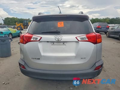 Zdjęcie 6 z 12 samochodu: 2015 TOYOTA RAV4 XLE VIN:2T3WFREV7FW177845 - miniatura