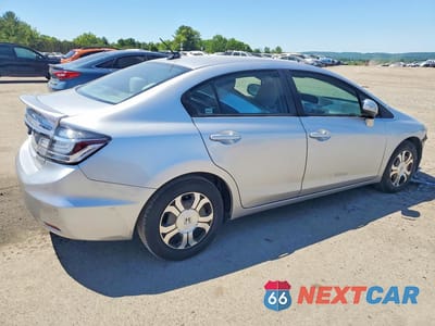Trzecie zdjęcie samochodu z tyłu: 2013 HONDA CIVIC HYBRID VIN:19XFB4F27DE001633 - miniatura