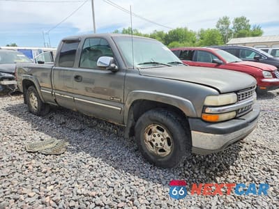 Czwarte zdjęcie samochodu z boku: 2000 CHEVROLET SILVERADO K1500 VIN:1GCEK19T9YE393823 - miniatura