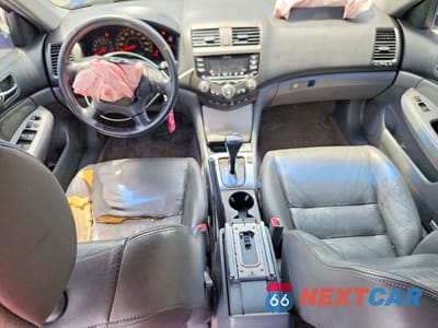 Zdjęcie 8 z 12 samochodu: 2003 HONDA ACCORD EX VIN:JHMCM56683C035851 - miniatura