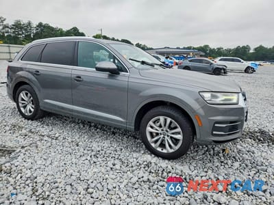 Czwarte zdjęcie samochodu z boku: 2017 AUDI Q7 PREMIUM VIN:WA1AHAF71HD044823 - miniatura