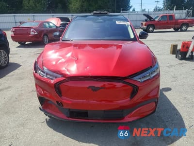 Piąte zdjęcie samochodu w środku: 2023 FORD MUSTANG MACH-E PREMIUM VIN:3FMTK3SU7PMA70915 - miniatura