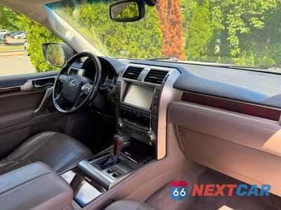 Zdjęcie 12 z 15 samochodu: 2018 LEXUS GX 460 VIN:JTJBM7FX8J5186981 - miniatura